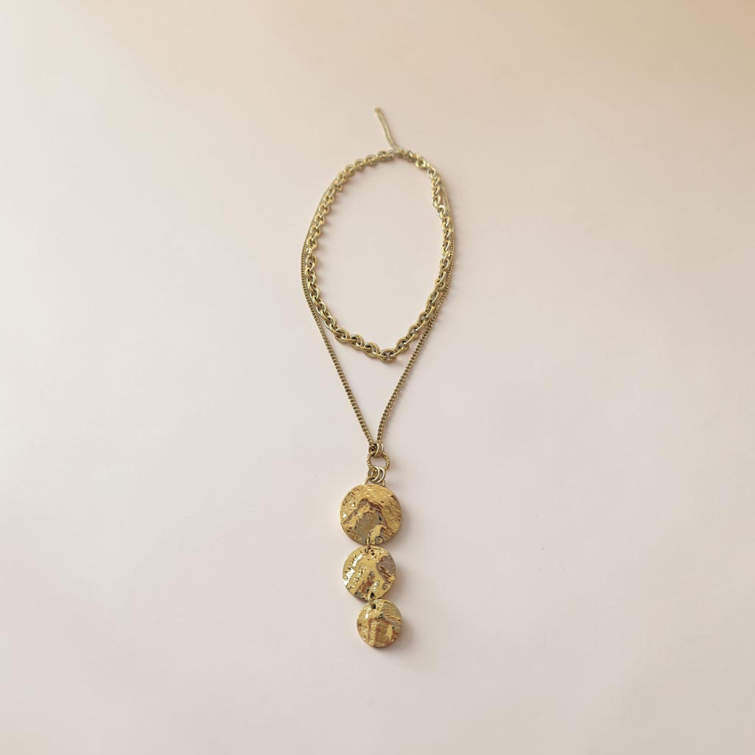 Collier Manar