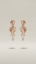 Boucles d’oreilles florales poétiques en or rose